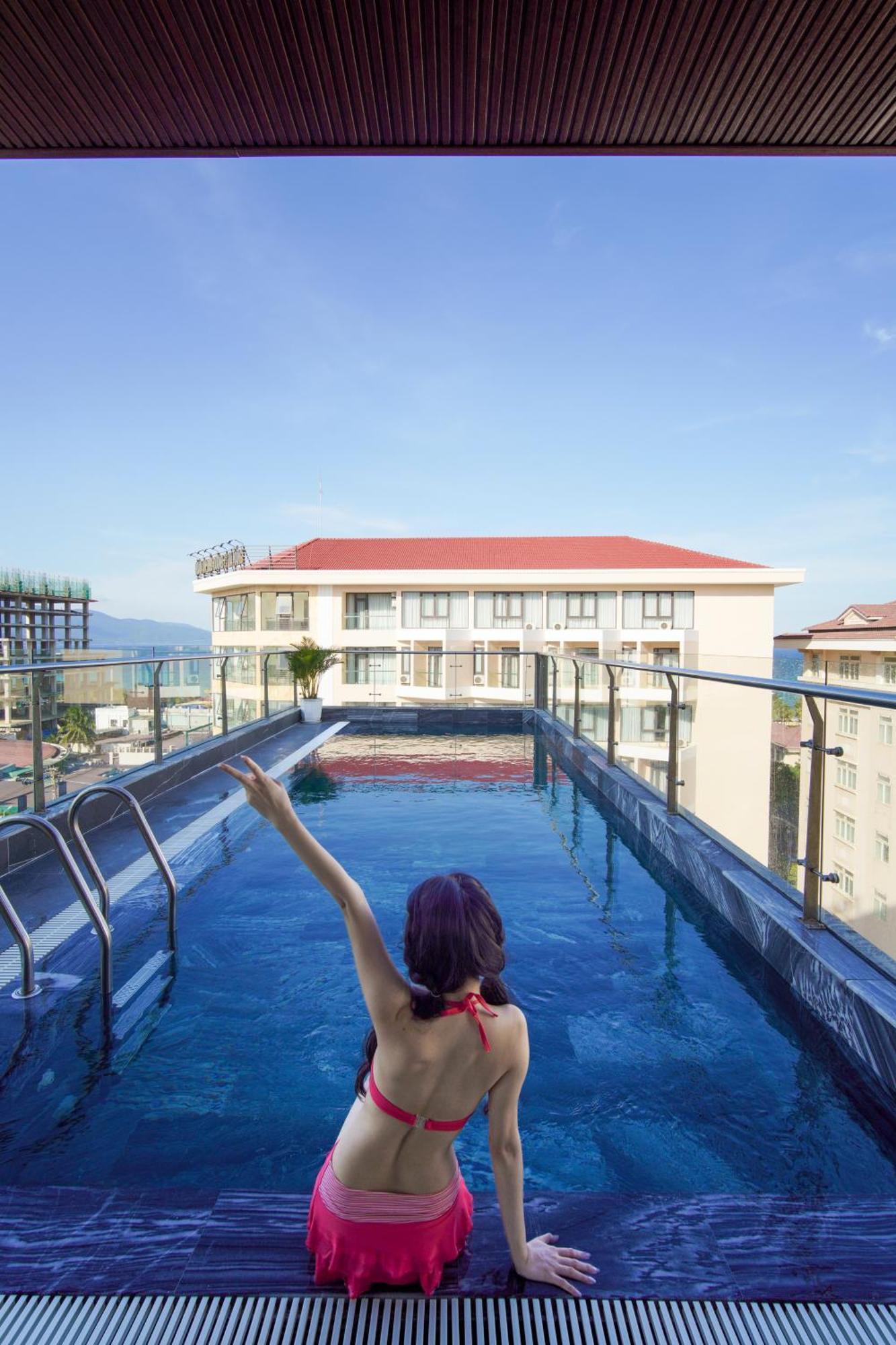 Sea Wind Hotel By Thg ダナン市 エクステリア 写真